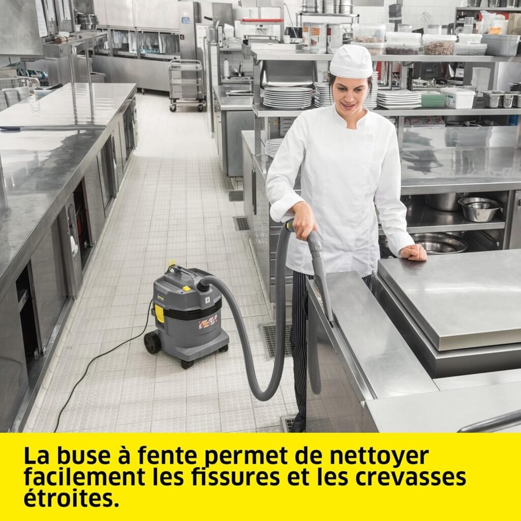 1777468226_Aspirateur-eau-et-poussieres-Karcher-NT-221-Ap-L-pour-usage-pro-mobile.jpg
