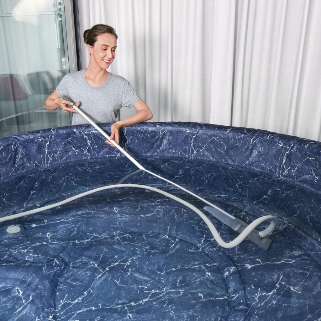 1777745551_Aspirateur-de-spa-Bestway-Underwater-pratique-pour-lentretien-cible.jpg