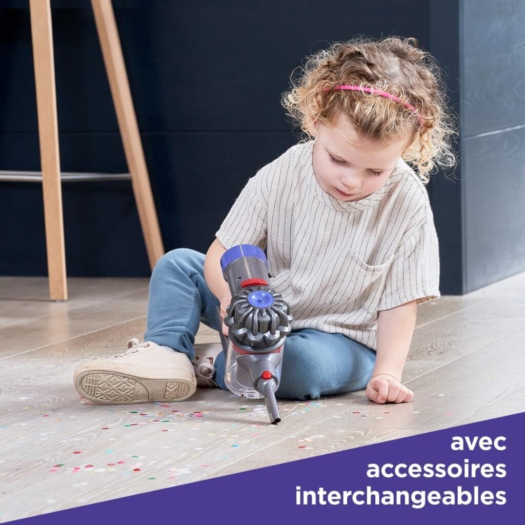 1777833409_Aspirateur-jouet-sans-fil-Casdon-Dyson-un-modele-realiste-des-3-ans.jpg