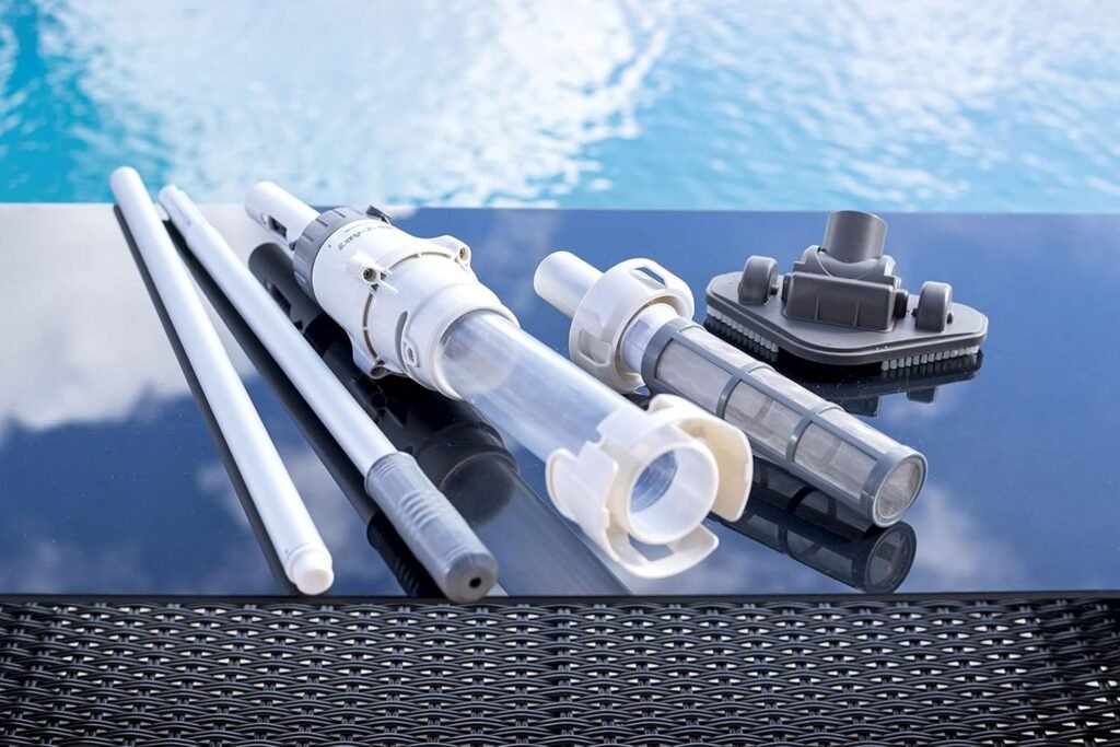 1777918465_Aspirateur-de-spa-sans-fil-Bestway-Aquascan-pratique-pour-petits-bassins.jpg