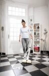 Laveur de sols sans fil Karcher EWM 2: pratique et efficace au quotidien