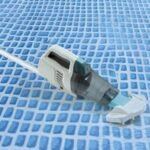 Aspirateur spa rechargeable Intex Manual Pool Vacuum + kit Pure Spa