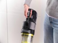 Aspirateur balai sans fil RYOBI RASV18BL anti-emmêlement pour animaux
