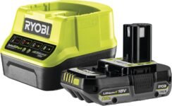 Aspirateur balai sans fil RYOBI RSVS18, compact et prêt à l’emploi