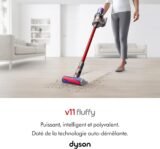 Aspirateur balai sans fil Dyson V11 Fluffy : puissant sur sols durs